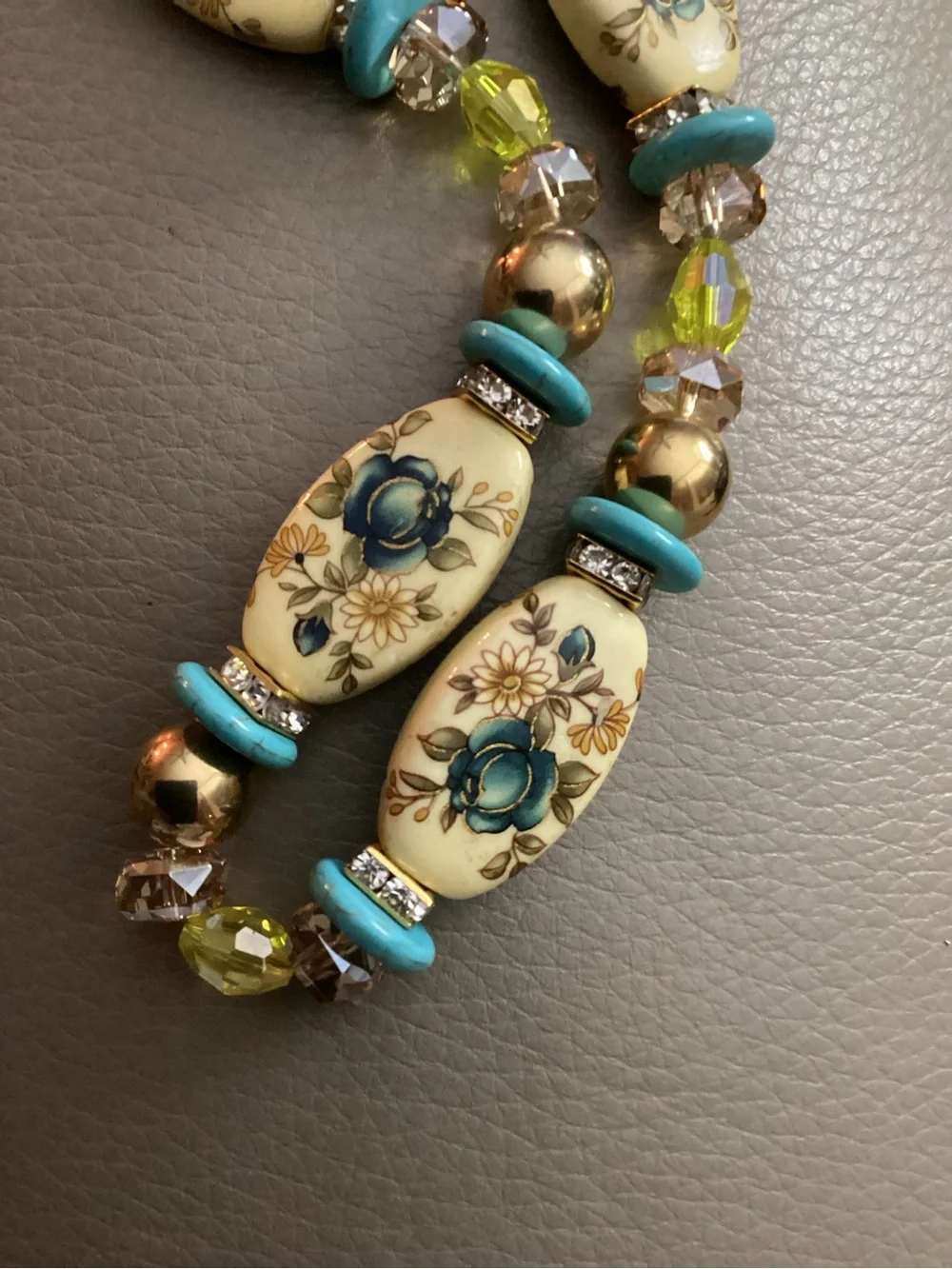 Floral Turquoise Accent Beaded Necklace